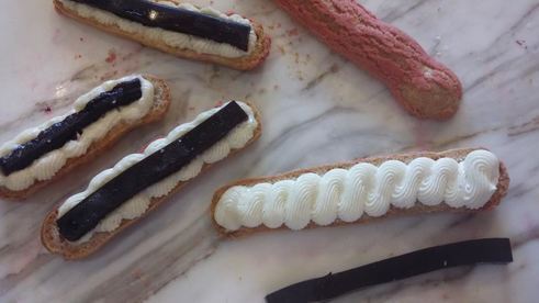 эклеры малиновая роза