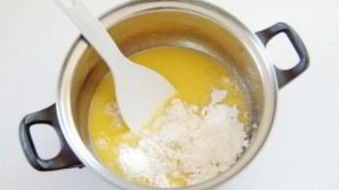 эклеры с белковым кремом