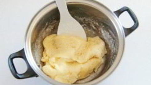 эклеры с белковым кремом