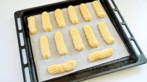 эклеры с белковым кремом