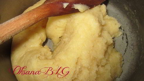 заварное пирожное с заварным кремом на белом шоколаде