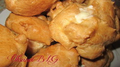 заварное пирожное с заварным кремом на белом шоколаде