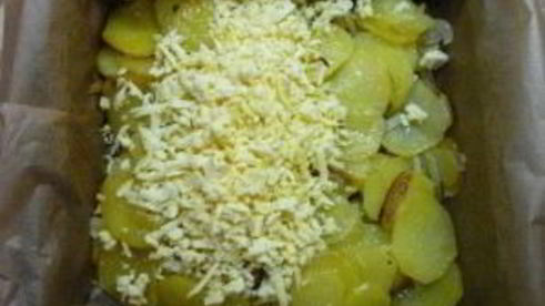 картофельная запеканка с яйцом