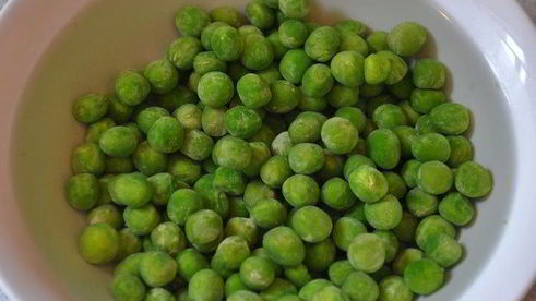 овощная запеканка с мясными шариками, чесноком и базиликом