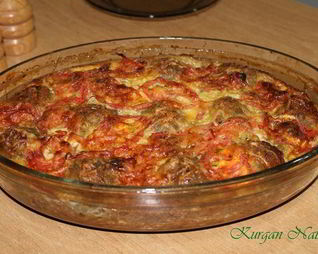 Запеканка из мясных шариков с капустой