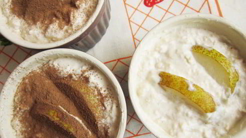 запеканка из рикотты с овсяными хлопьями и грушей