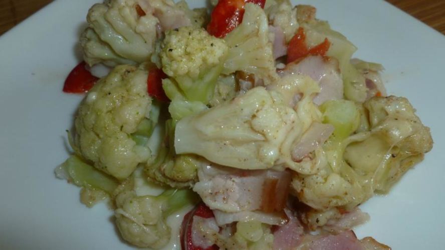 Рецепт запеканки из цветной капусты с беконом