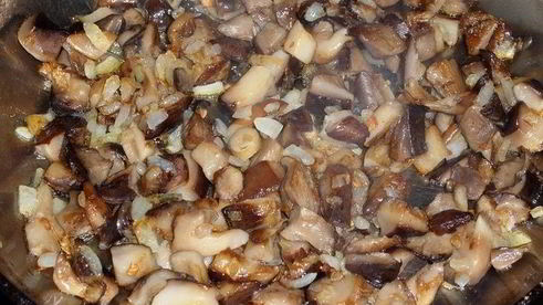 запеканка с картофелем, курицей и грибами