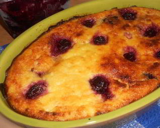 Запеканка с творогом и вишней