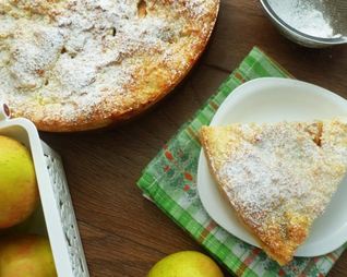 Запеканка творожная с яблоками