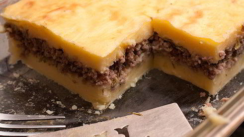 знакомая картофельная запеканка с мясом