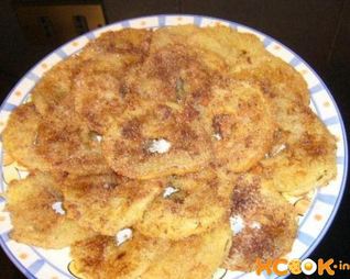 Жареные яблоки в тесте