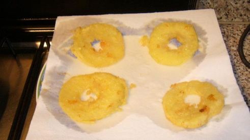 жареные яблоки в тесте