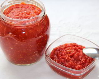 Аджика из перца и чеснока