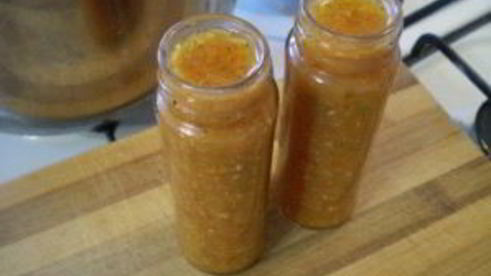 аджика из помидоров и перца на зиму