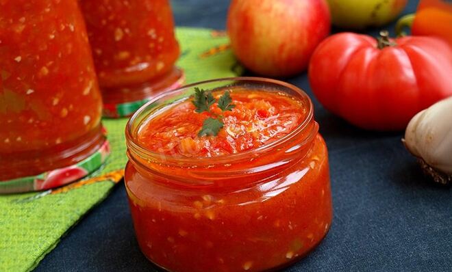 Аджика с яблоками помидорами и перцем