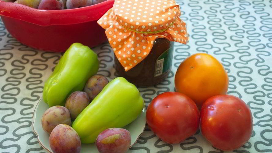 Рецепт аджики со сливами на зиму