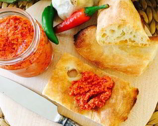 Красная аджика