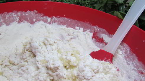 булочки с абрикосовым джемом