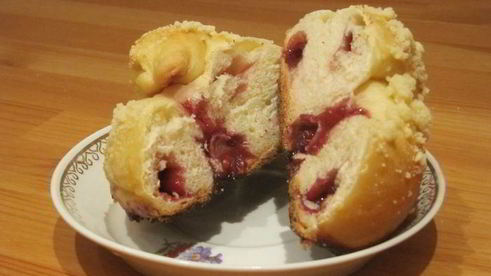 булочки-узелки с джемом