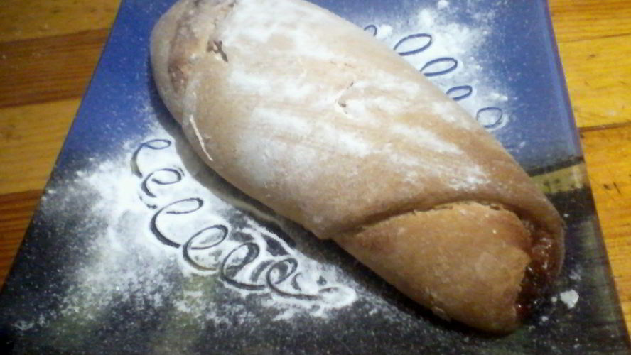 Рецепт домашней булки с малиновым джемом