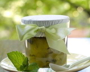 Джем из зеленых помидоров и перцев халапеньо