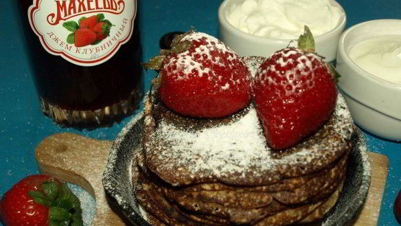 Рецепт Миндальных блинков с клубничным джемом