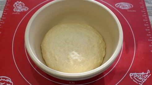 ванильные сдобные булочки с джемом