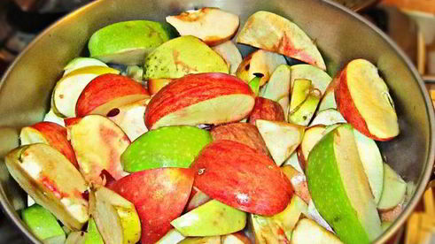 яблочный джем с черноплодной рябиной