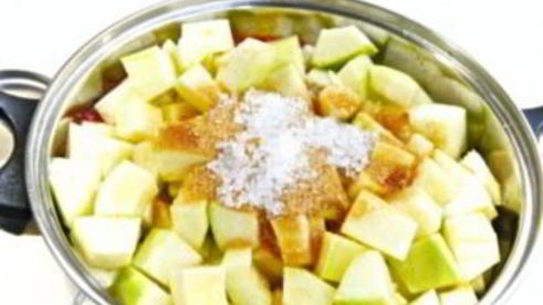 кабачки, жареные в томатном соусе, на зиму