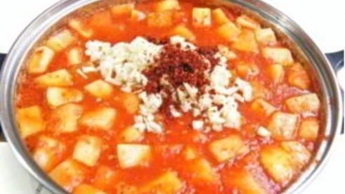 кабачки, жареные в томатном соусе, на зиму