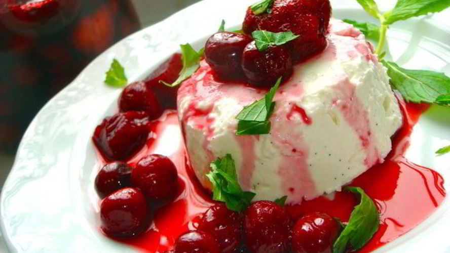 Рецепт компота из красных фруктов вокруг творожного крема