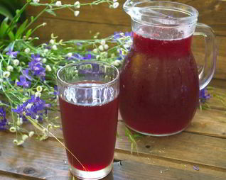 Компот из малины и вишни