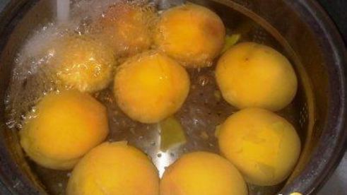 компот из персиков в сливовой заливке