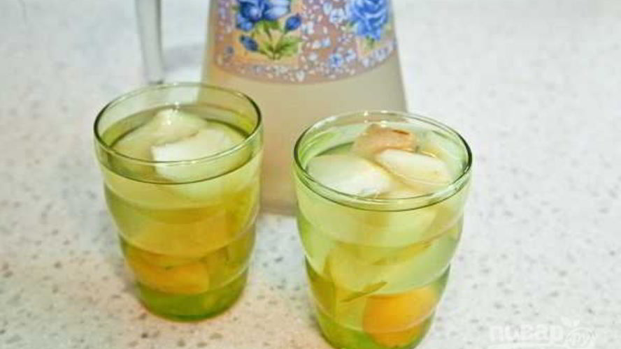 Рецепт компота из яблок и кураги