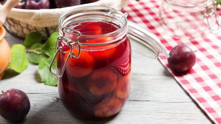 Рецепт сливового компота