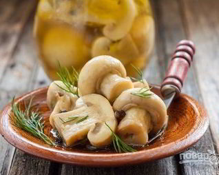 Быстрые маринованные шампиньоны горячим способом