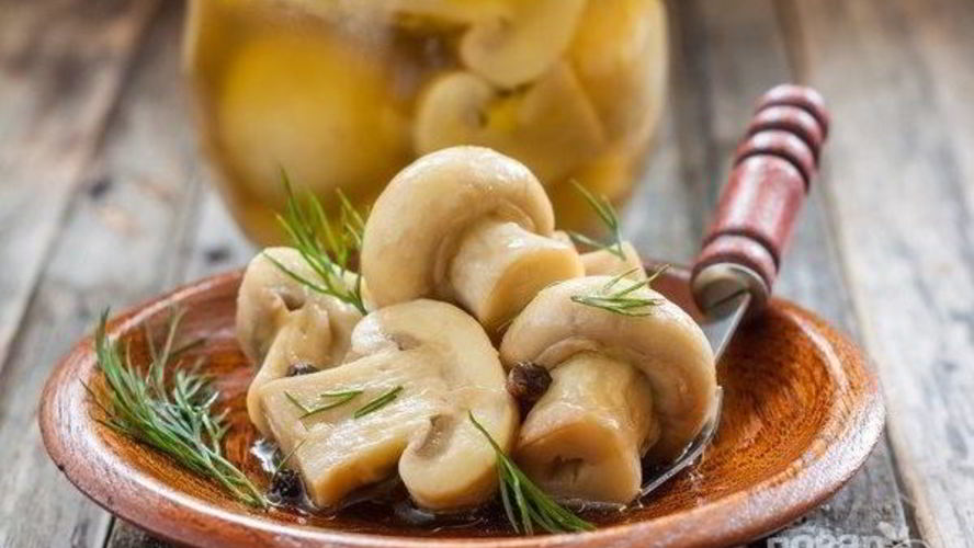 Рецепт быстрых маринованных шампиньонов горячим способом