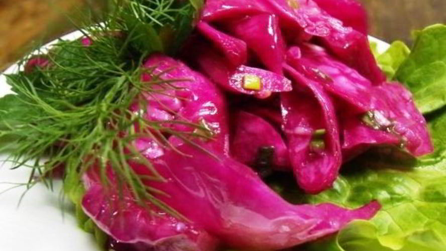 Рецепт маринованной капусты с морковью и свеклой