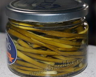 Маринованные стрелки чеснока