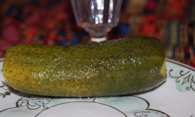 Огурцы малосольные фирменные