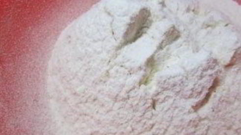 томатный батон с вялеными помидорами