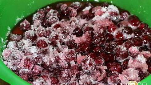 вишневое варенье с пряностями