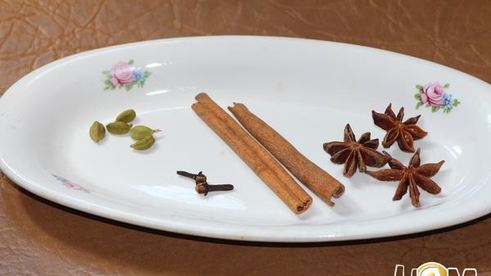 вишневое варенье с пряностями