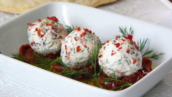 Рецепт Вяленых помидоров с сырными шариками