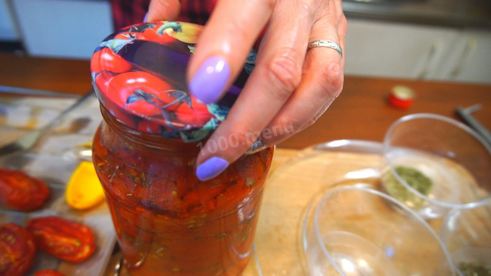 вяленые томаты проще не бывает в духовке на зиму