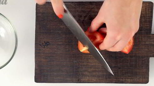 брускетта с помидорами