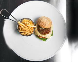 Бургер с семгой