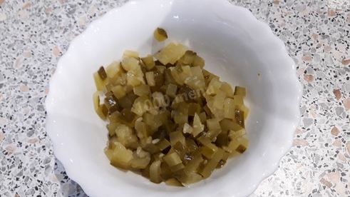 бургеры с мясным фаршем, помидорами и листьями салат