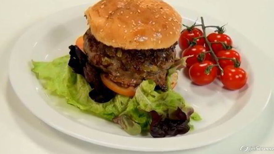 Рецепт гамбургера с карамелизованным луком